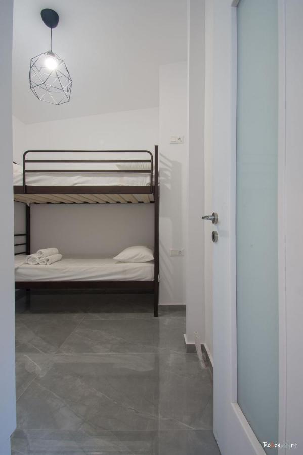 Oresti'S Villa Near Airport & Beach Ártemida Kültér fotó