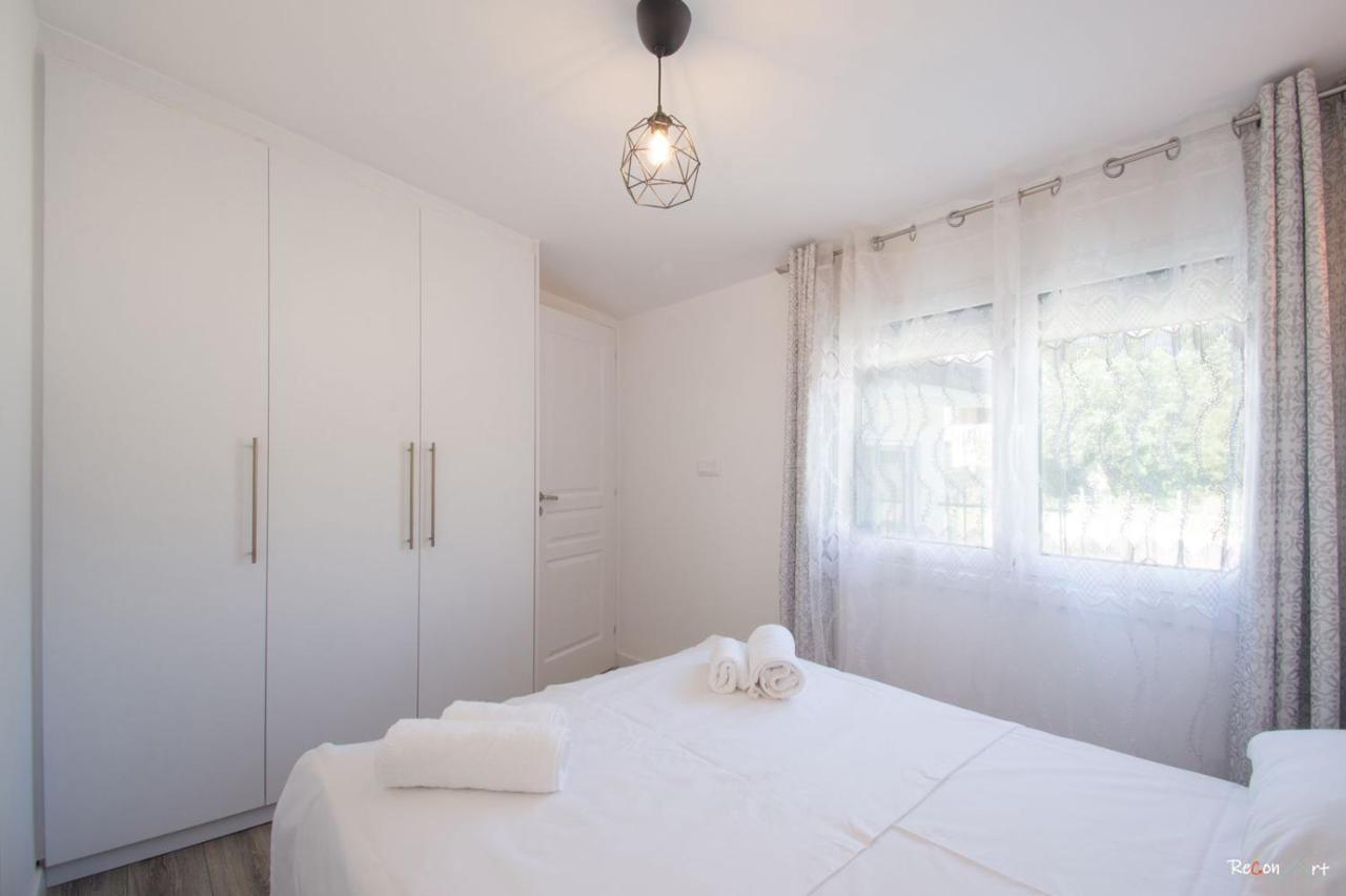 Oresti'S Villa Near Airport & Beach Ártemida Kültér fotó